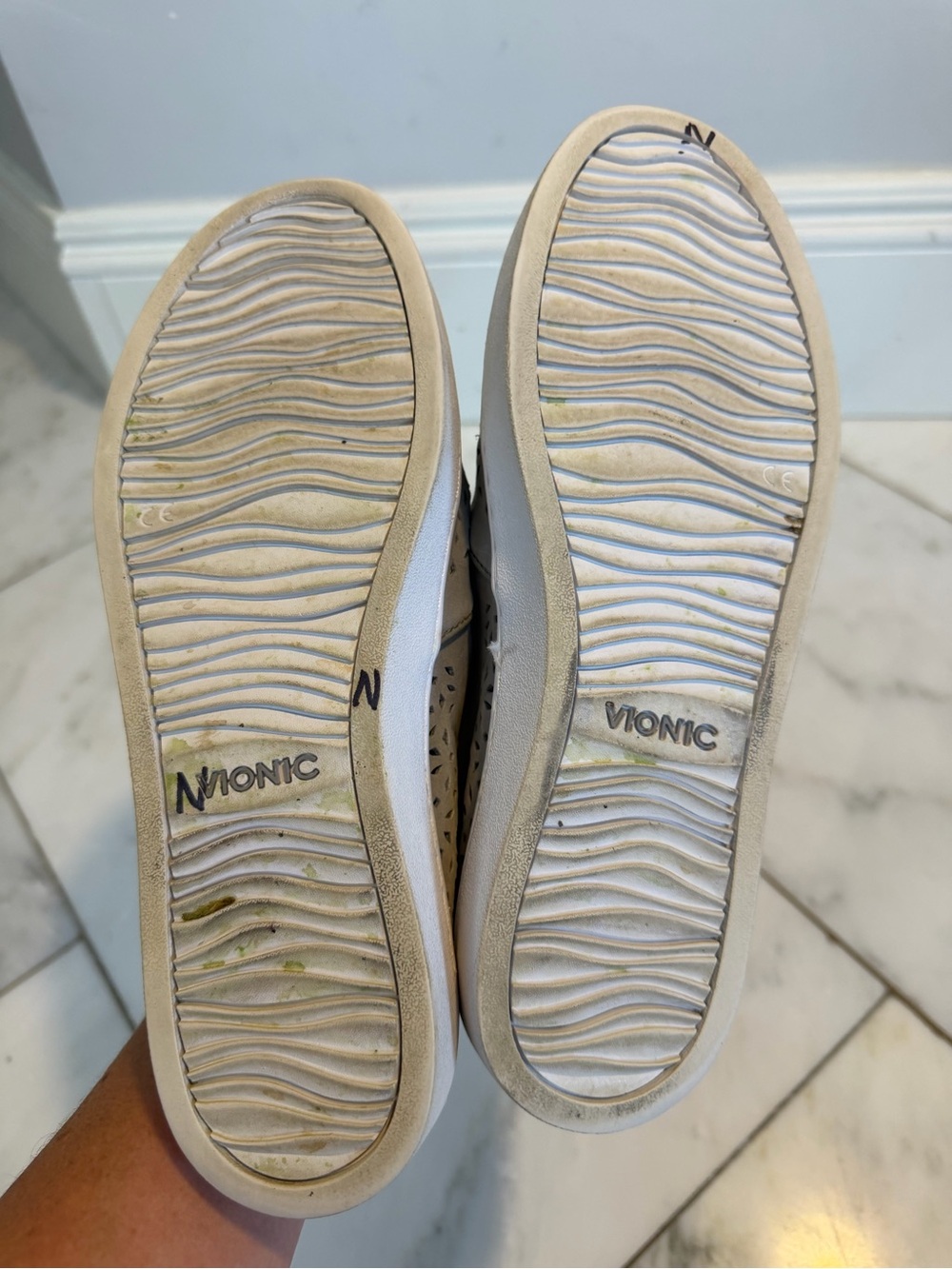 Vionic Women’s 7.5 Gray perforated leather and rubber supportive comfort slip on - Picture 9 of 9